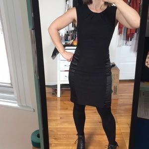 2/30$ 🇨🇦Black fully lined sheath LBD